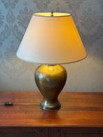 2 x Klassieke tafellamp met messing voet en crème kap, Huis en Inrichting, Ophalen, Gebruikt, 50 tot 75 cm, Klassiek