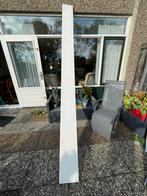 Vensterbank - afm 3.50 mtr x 28 cm Overgeschilderd, Doe-het-zelf en Verbouw, Hout en Planken, Ophalen, Gebruikt, 25 tot 50 mm