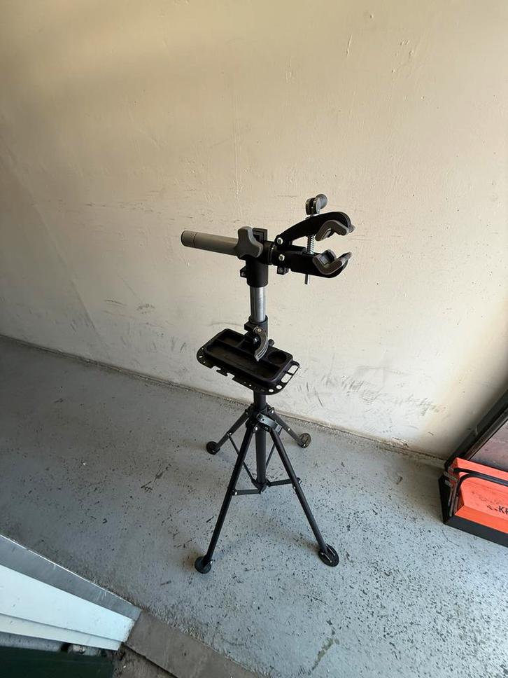 Fietsreparatiestandaard - Handig voor onderhoud, Fietsen en Brommers, Fietsaccessoires | Fietsgereedschap, Gebruikt, Overig gereedschap