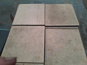Gebruikte tegels 40x40 - 4,32 m² beschikbaar voor biedingen