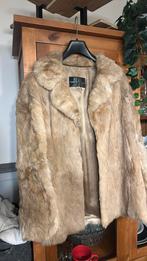 Mooie nette bontjas maat 44. Echt bont, Kleding | Dames, Ophalen of Verzenden, Gedragen, Maat 42/44 (L), Beige