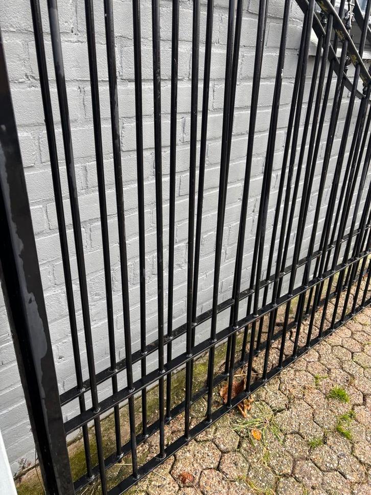 Gietijzeren Poort - Sierlijk Hekwerk, Tuin en Terras, Tuinhekken en Hekwerk, Gebruikt, Sierhekwerk, IJzer, Met poort, Ophalen of Verzenden
