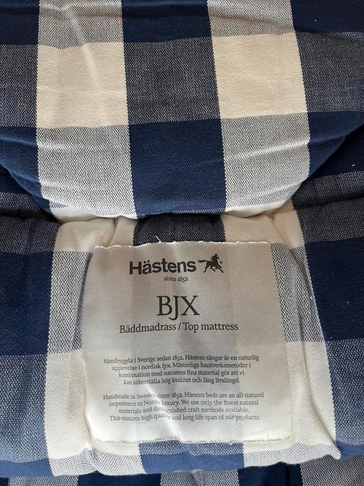 Hästens Topdekmatras BJX, Huis en Inrichting, Slaapkamer | Matrassen en Bedbodems, Zo goed als nieuw, 140 cm, Eenpersoons, Ophalen of Verzenden