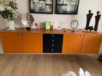 Interstar Zwevend Dressoir - Hoge Kwaliteit beschikbaar voor biedingen