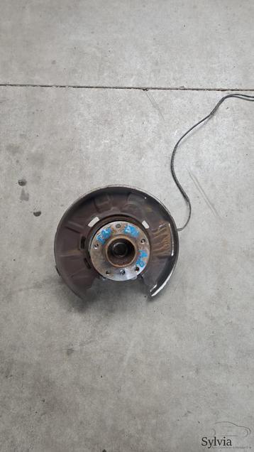 Fusee rechts achter BMW 1 / 3 serie E8x E9x 33326774810 6774 beschikbaar voor biedingen