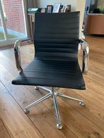 2 Eames EA 108 replica stoelen, Ophalen, Gebruikt, Wit, Eén