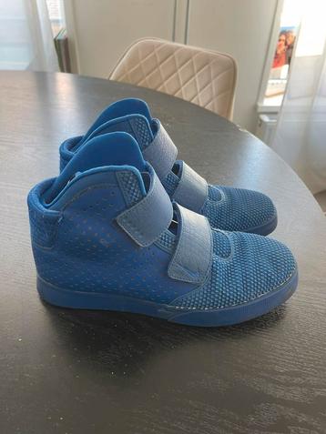 Acne Studios blauwe velcro beschikbaar voor biedingen