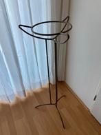 Stoere metalen plantentafel, Huis en Inrichting, Woonaccessoires | Zuilen en Pilaren, Ophalen, Zo goed als nieuw