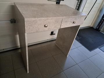 Ikea Brimnes kaptafel - opknapper beschikbaar voor biedingen