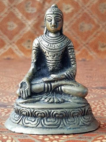 Mooi zwaar antiek Oosters brons beeldje van Boeddha 8,5 cm. beschikbaar voor biedingen