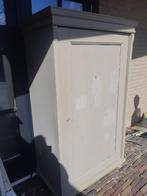 Oude kast Opknapper)zelf gebruikt als kinderkledingkast, Huis en Inrichting, Ophalen, Zo goed als nieuw