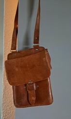 Schoudertasje cognackleur. Leer, Sieraden, Tassen en Uiterlijk, Tassen | Schoudertassen, Ophalen of Verzenden, Zwart, Leer