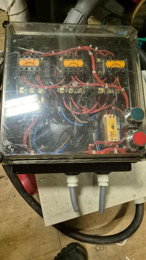 Ster driehoek schakelaar aanloop relais elektromotor, Hobby en Vrije tijd, Elektronica-componenten, Zo goed als nieuw, Ophalen of Verzenden