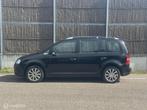 Volkswagen Touran 1.6 Business NAP/TREKHAAK/7ZITTER/AIRCO, Electronic Stability Program (ESP), 4 cilinders, 7 stoelen, Zwart