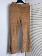 Beige broek Flared rib maat 134/140 te koop, Ophalen of Verzenden, Zo goed als nieuw, Meisje, Broek