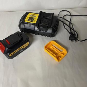 Dewalt lader met accu 20v 5ah en accu houder beschikbaar voor biedingen
