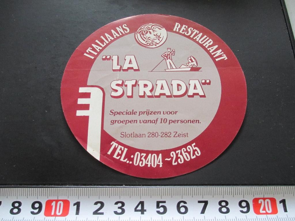 sticker zeist italiaans restaurant LA STRADA slotlaan, Ophalen, Zo goed als nieuw