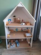 Poppenhuis met accessoires, Ophalen, Zo goed als nieuw, Poppenhuis