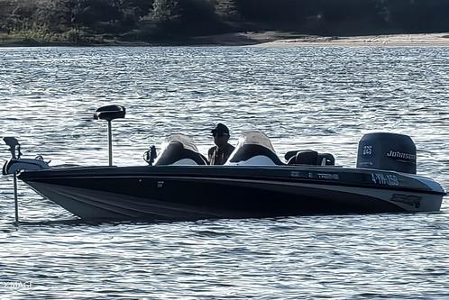 Stratos 22 SS Extreme Amerikaanse Visboot, Watersport en Boten, Vis- en Consoleboten, Gebruikt, 70 pk of meer, 6 meter of meer