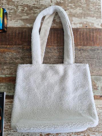 Tas van teddystof, gerecycled materiaal  beschikbaar voor biedingen