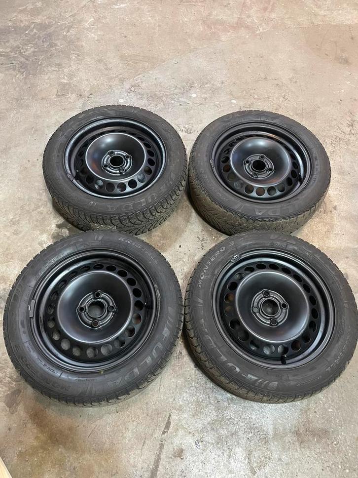 Winterbanden 4x100, Auto diversen, Wieldoppen, Gebruikt, Ophalen