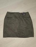 Groene suède rok merk Primark maat 40 NIEUW, Kleding | Dames, Rokken, Maat 38/40 (M), Primark, Nieuw, Ophalen of Verzenden