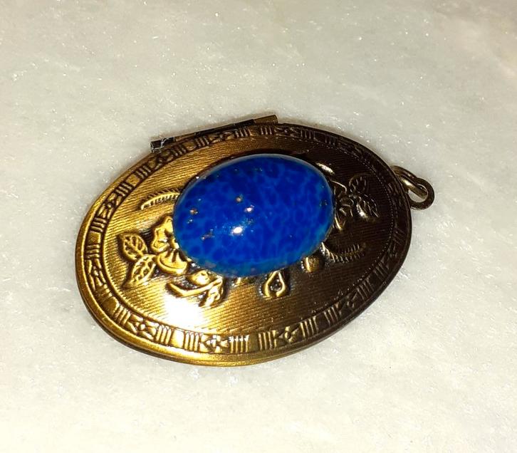 kettinghanger vintage locket imitatie lapis lazuli, Sieraden, Tassen en Uiterlijk, Kettinghangers, Nieuw, Blauw, Ophalen of Verzenden