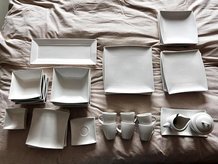 Servies Maxwell Williams - White basics 48-delig, Huis en Inrichting, Keuken | Servies, Gebruikt, Compleet servies, Effen, Porselein