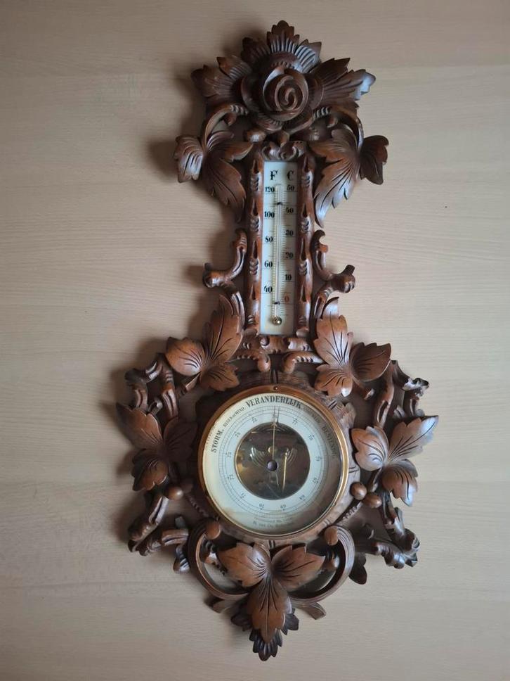 Antieke barometer met houten ornamenten, Antiek en Kunst, Antiek | Klokken, Ophalen of Verzenden