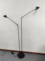 Pola design vloerlamp met twee armen, aangepast voor LED, Huis en Inrichting, Lampen | Vloerlampen, 150 tot 200 cm, Gebruikt, Metaal