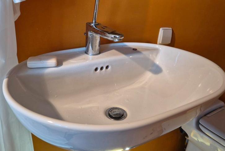 Wastafel, Doe-het-zelf en Verbouw, Sanitair, Wastafel, Ophalen