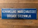 Emaille bord KMAR Brigade Steenwijk marechaussee, Ophalen of Verzenden, Marechaussee, Nederland, Overige typen