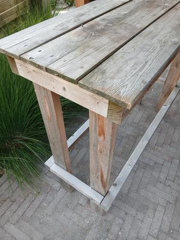 Mooie tuinsta.. tafel. beschikbaar voor biedingen