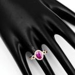 Gouden ring met robijn (1.63 krt )& diamanten (0,19 krt), Nieuw, Ophalen of Verzenden, 17 tot 18, Met edelsteen