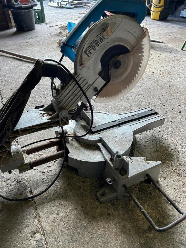 Fremark Afkortzaag - Verstelbaar & Uitschuifbaar, Doe-het-zelf en Verbouw, Gereedschap | Zaagmachines, Gebruikt, Afkortzaag, Ophalen
