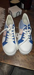 Z.g.a.n sneakers maat 42, Ophalen of Verzenden, Zo goed als nieuw, Sneakers of Gympen