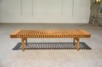 Lattenbank Hans Wegner (JH589), Ophalen