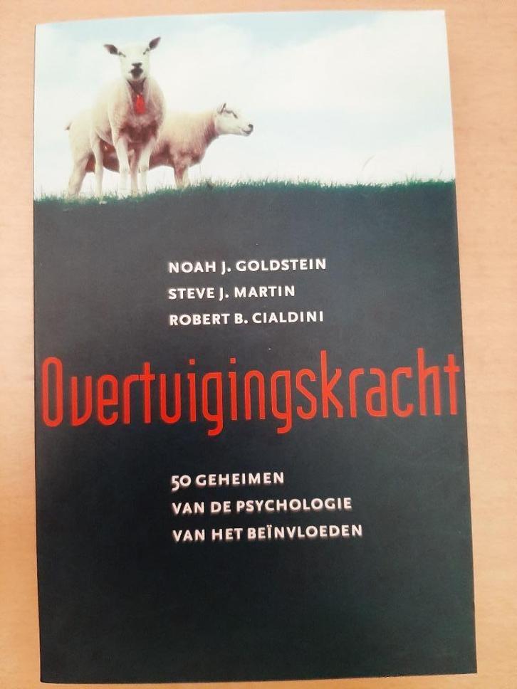 Overtuigingskracht 50 geheimen vd psychologie vh beinvloeden, Boeken, Studieboeken en Cursussen, Zo goed als nieuw, WO, Beta, Ophalen