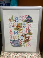 Winnie de Poeh ABC prachtig geborduurd in lijst 45 x 56 cm, Ophalen, Zo goed als nieuw, Wanddecoratie