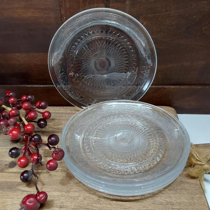 Ouderwetse gebaksbordjes,  3 beschikbaar, Huis en Inrichting, Keuken | Servies, Zo goed als nieuw, Bord(en), Overige stijlen, Ophalen of Verzenden
