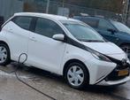 Toyota Aygo 1.0 12V Vvt-i Ddrs 2015 Wit, Auto's, Voorwielaandrijving, 4 stoelen, Wit, Origineel Nederlands