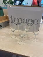 Champagneglazen - ruim 100 stuks, Huis en Inrichting, Keuken | Servies, Glas of Glazen, Ophalen of Verzenden, Effen, Glas