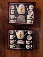 Nieuw!! 2 sets van nelle’s piggelmee porselein kinderservies, Antiek en Kunst, Ophalen of Verzenden