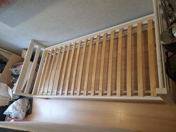Ikea wit bedframe 90x200 - afbeelding 1