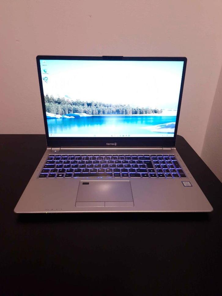 TERRA 1550 | i7-8565U | 24GB RAM | 512GB SSD | Windows 11, Computers en Software, Windows Laptops, Refurbished, 15 inch, SSD, 3 tot 4 Ghz