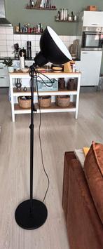IKEA SKURUP Vloerlamp - Industrieel Design, Ophalen of Verzenden, Zo goed als nieuw, Metaal, 100 tot 150 cm
