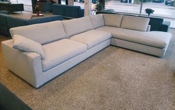 Linteloo  gestoffeerd  beschikbaar voor biedingen