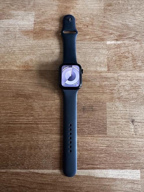 APPLE Watch SE 2024 GPS + Cellular (4G & WIFI) 44 mm, Sieraden, Tassen en Uiterlijk, Smartwatches, Zo goed als nieuw, iOS, Zwart