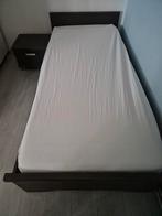 Stevig bed 95x210 + nachtkastje - Zeer nette staat!, Ophalen, 90 cm, Eenpersoons, Bruin