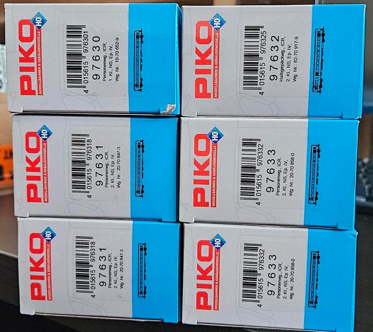 6 piko NS rijtuigen met Binnenverlichting., Hobby en Vrije tijd, Modeltreinen | H0, Zo goed als nieuw, Wagon, Gelijkstroom, Piko